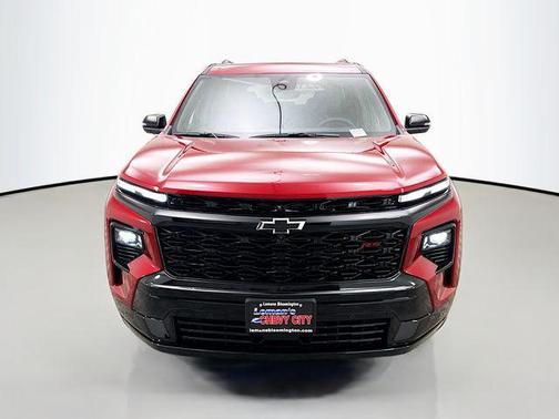 Radiant Red Tintcoat 2026 Chevrolet Traverse RS