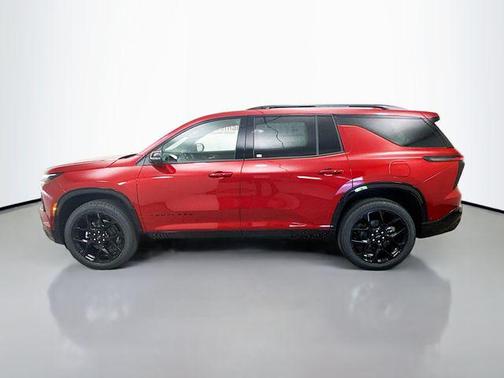 Radiant Red Tintcoat 2026 Chevrolet Traverse RS
