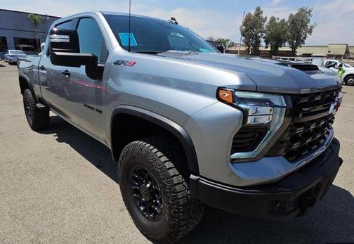 2024 Chevrolet Silverado 2500 4WD Crew Cab Standard Bed ZR2