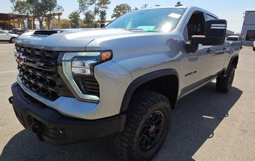 2024 Chevrolet Silverado 2500 4WD Crew Cab Standard Bed ZR2