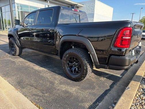 Diamond Black Crystal Pearlcoat 2026 RAM 1500 RHO Crew Cab 4x4 5'7' Box