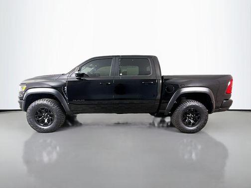 Diamond Black Crystal Pearlcoat 2026 RAM 1500 RHO Crew Cab 4x4 5'7' Box