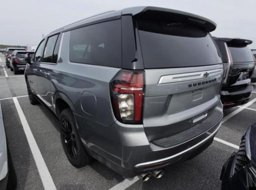 2023 Chevrolet Suburban 4WD High Country