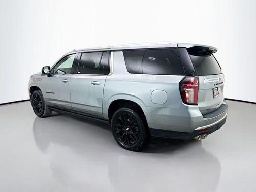 2023 Chevrolet Suburban 4WD High Country