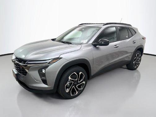 Sterling Gray Metallic 2026 Chevrolet Trax FWD 2RS