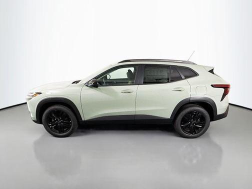 Cacti Green 2026 Chevrolet Trax FWD ACTIV