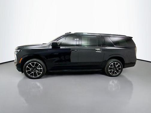 2025 Chevrolet Suburban RST