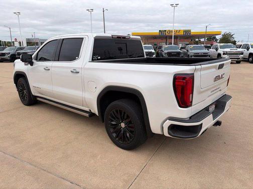 White Frost Tricoat 2019 GMC Sierra 1500 Denali