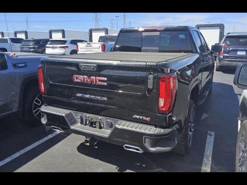 Onyx Black 2022 GMC Sierra 1500 AT4