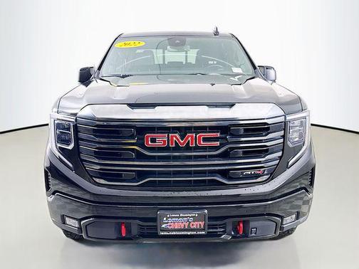 Onyx Black 2022 GMC Sierra 1500 AT4