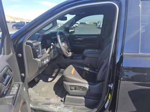 Onyx Black 2022 GMC Sierra 1500 AT4