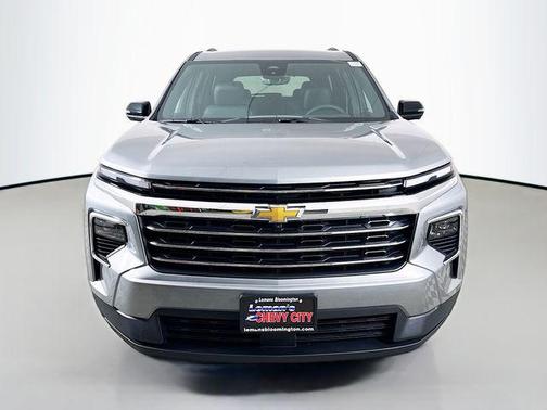 Sterling Gray Metallic 2026 Chevrolet Traverse LT