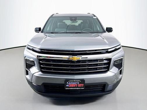Sterling Gray Metallic 2026 Chevrolet Traverse LT