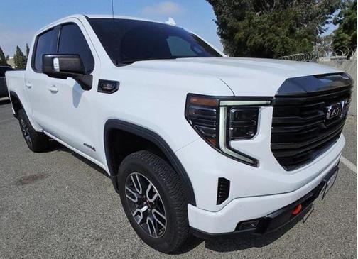 2022 GMC Sierra 1500 AT4