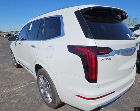 2024 Cadillac XT6 Premium Luxury FWD
