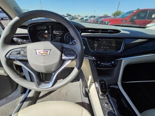 2024 Cadillac XT6 Premium Luxury FWD