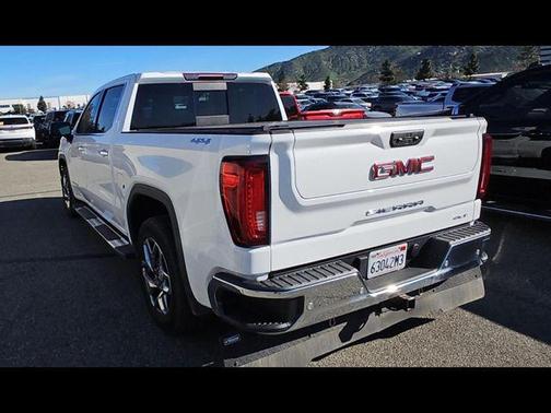2022 GMC Sierra 1500 SLT