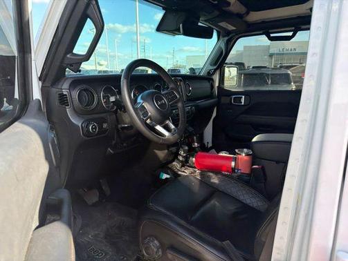 Bright White Clearcoat 2023 Jeep Gladiator High Altitude 4x4