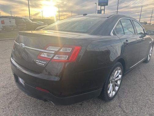2018 Ford Taurus Limited