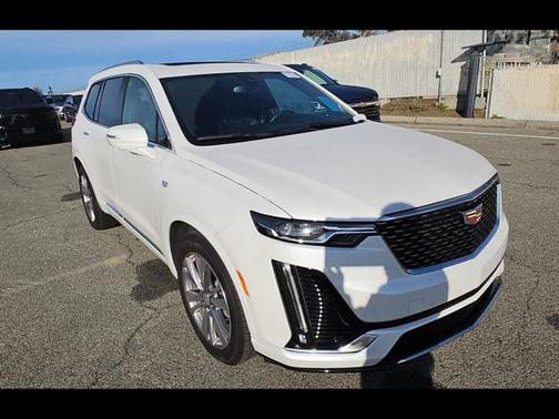 2023 Cadillac XT6 Premium Luxury FWD