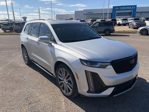 Radiant Silver Metallic 2020 Cadillac XT6 Sport AWD