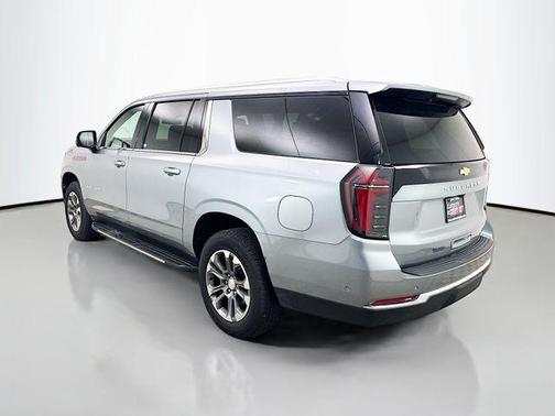 Sterling Gray Metallic 2025 Chevrolet Suburban LT