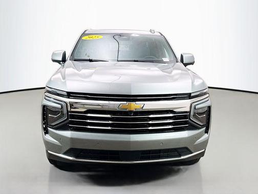 Sterling Gray Metallic 2025 Chevrolet Suburban LT