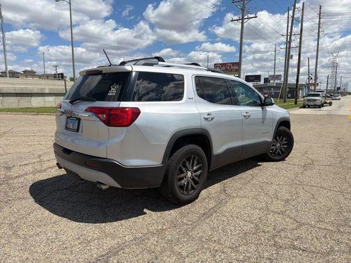 Quicksilver Metallic 2017 GMC Acadia SLT-1
