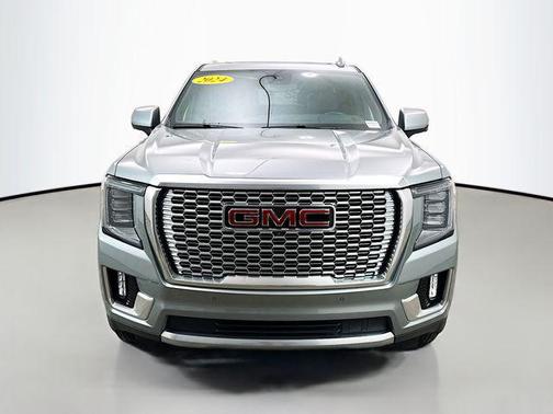 Sterling Metallic 2024 GMC Yukon XL Denali