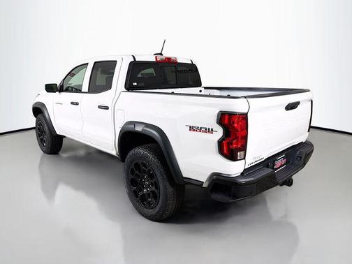 Summit White 2026 Chevrolet Colorado Trail Boss