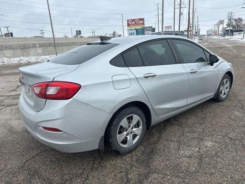 2017 Chevrolet Cruze LS