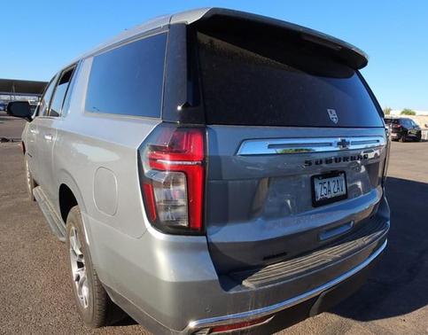 2024 Chevrolet Suburban LT