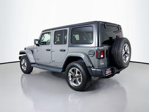 Sting-Gray Clearcoat 2019 Jeep Wrangler Unlimited Sahara