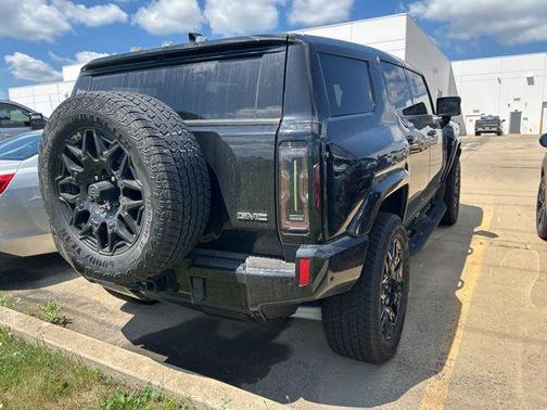 2024 GMC HUMMER EV SUV 2X