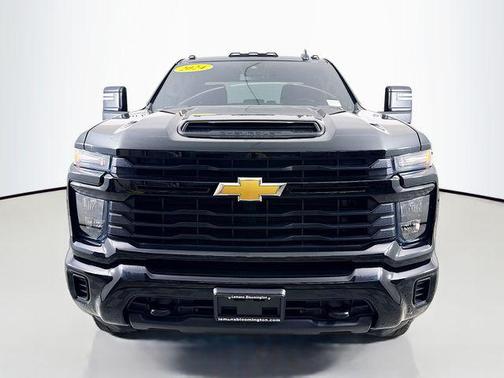 2024 Chevrolet Silverado 2500 Custom