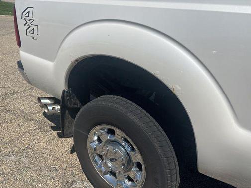 White Platinum Metallic Tri-Coat 2016 Ford F-250 Lariat