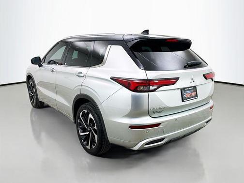 2023 Mitsubishi Outlander SEL 2.5 2WD