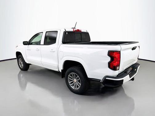 Summit White 2026 Chevrolet Colorado LT