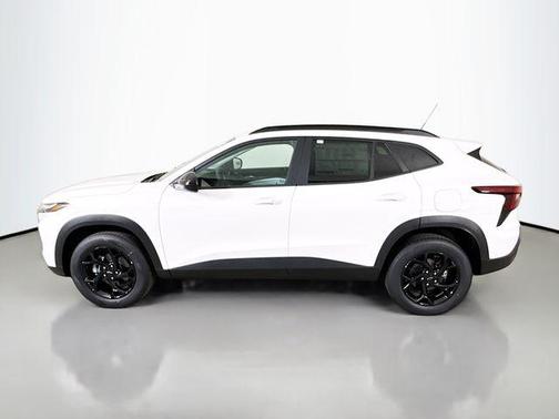 Summit White 2026 Chevrolet Trax LT
