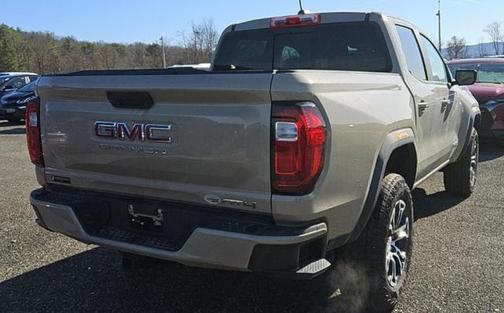2024 GMC Canyon AT4