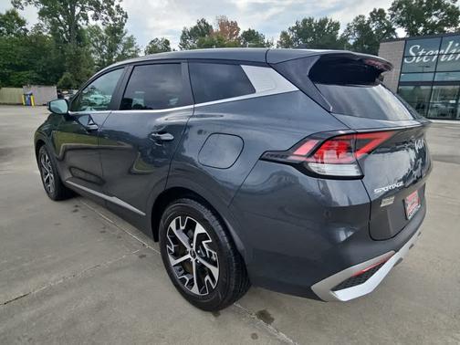 Gravity Gray 2024 Kia Sportage EX