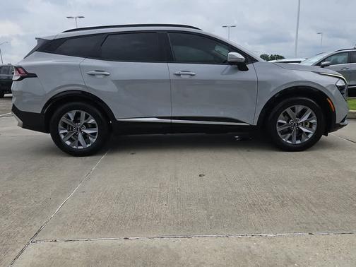 Wolf Gray 2023 Kia Sportage SX
