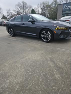2022 Kia K5 EX