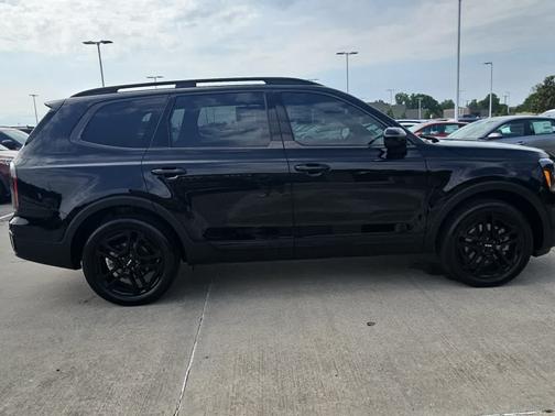 Ebony Black 2024 Kia Telluride SX X-Line
