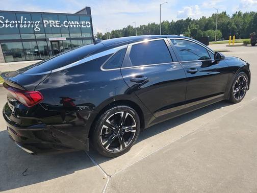 Ebony Black 2022 Kia K5 GT-Line