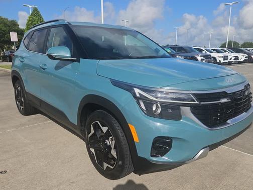 Pluton Blue 2025 Kia Seltos EX