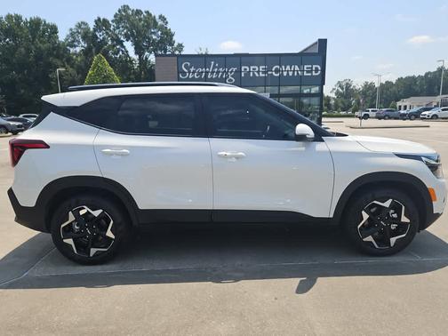 Snow White Pearl 2026 Kia Seltos S
