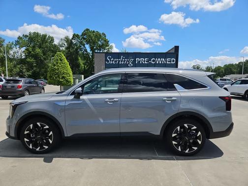 Wolf Gray 2026 Kia Sorento SX