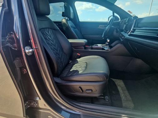 Gravity Gray 2024 Kia Sportage X-Pro Prestige
