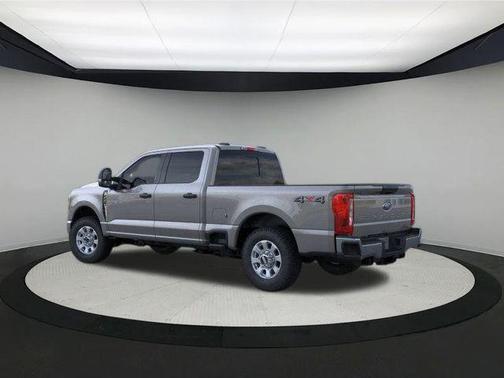 2025 Ford F-350 XLT